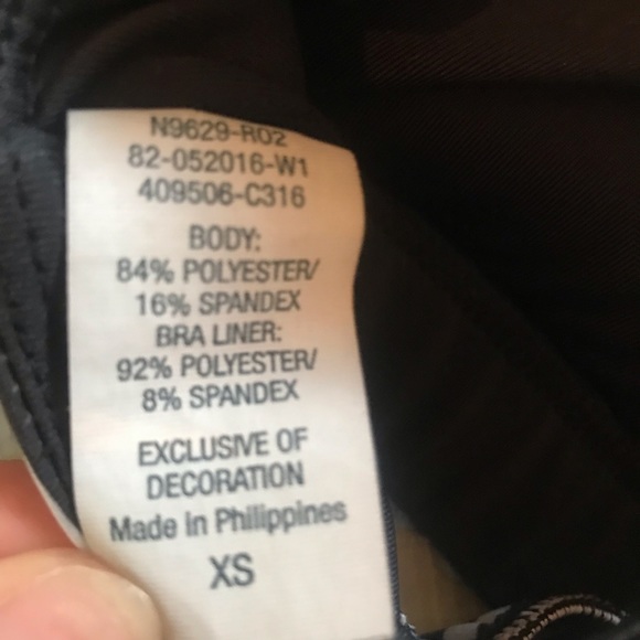 ✅ Champion Strappy black/striped sports bra - Picture 8 of 8